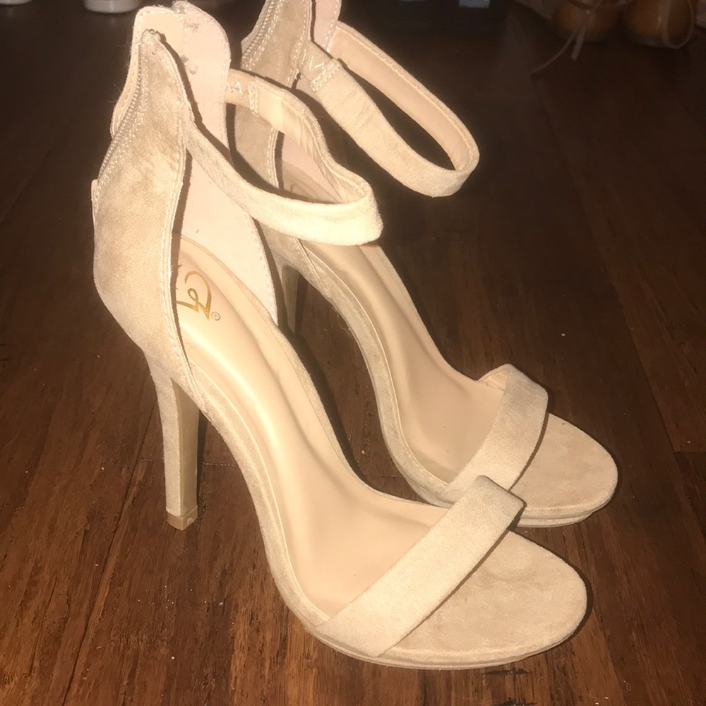 Tan heels
